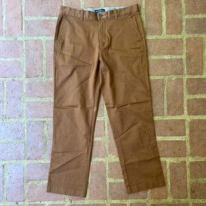 J. Crew Mercantile Flex chino in size 32W and 30L in J. Crew’s athletic fit.